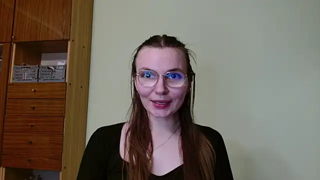 LooveELLYx online show from February 27, 2025, 5:58 pm