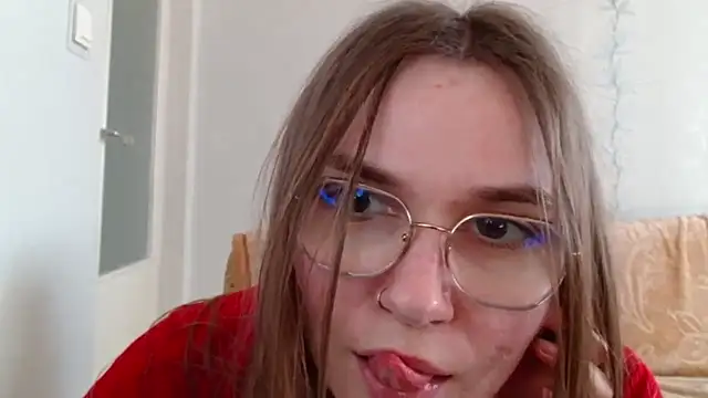 LooveELLYx online show from March 15, 2025, 2:01 pm