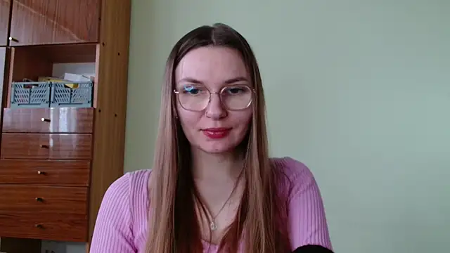 LooveELLYx online show from February 3, 2026, 2:33 pm