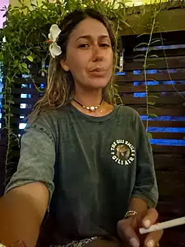 CelynaRoss online show from February 18, 2026, 2:24 pm