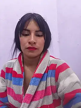 karinnahotdirty online show from June 12, 2026, 9:46 pm
