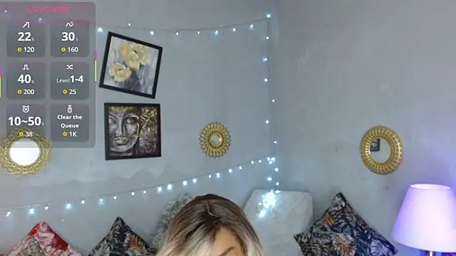 Corinndupontx online show from November 14, 2025, 4:22 am