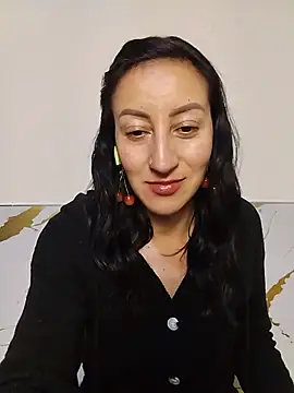 Oriana111 online show from May 12, 2026, 1:14 am