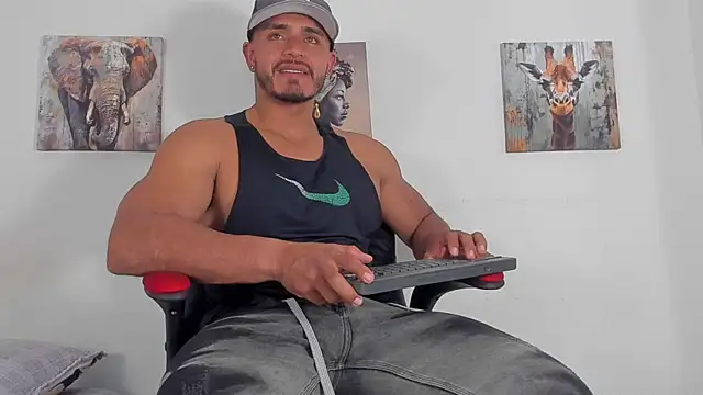Snapshot of magnusclark chatting on July 11, 2026, 7:38 pm magnusclark online show from July 11, 2026, 7:38 pm