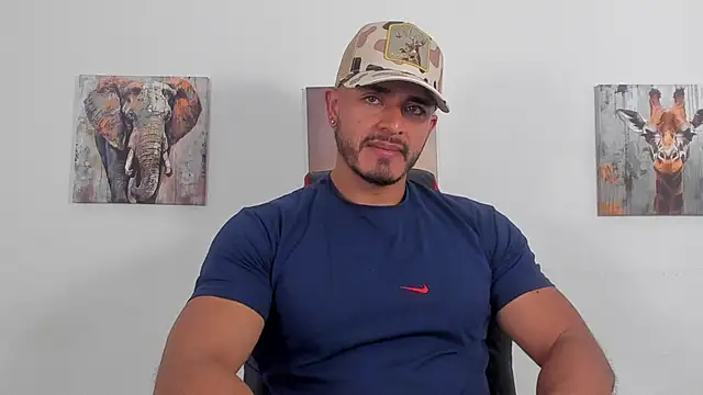 Snapshot of magnusclark chatting on July 12, 2026, 5:26 pm magnusclark online show from July 12, 2026, 5:26 pm