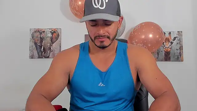 Snapshot of magnusclark chatting on July 15, 2026, 6:24 pm magnusclark online show from July 15, 2026, 6:24 pm