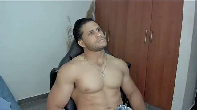 Evansdark1 online show from May 15, 2026, 11:12 pm