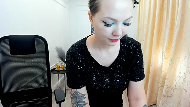 Snapshot of MariaRobinsone chatting on June 14, 2026, 12:07 pm MariaRobinsone online show from June 14, 2026, 12:07 pm