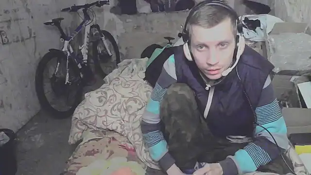 makarov1993 online show from October 13, 2025, 6:24 am