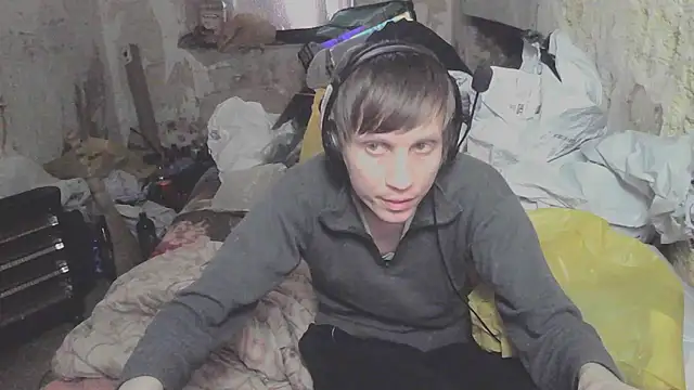 makarov1993 online show from April 4, 2026, 9:40 am