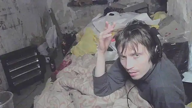 makarov1993 online show from April 13, 2026, 10:15 pm