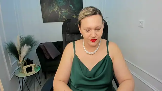 Snapshot of NinaStarle chatting on April 9, 2026, 4:34 am NinaStarle online show from April 9, 2026, 4:34 am