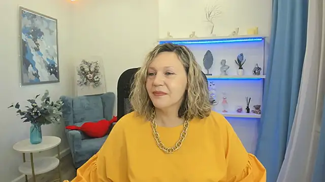 Snapshot of NinaStarle chatting on April 16, 2026, 4:24 am NinaStarle online show from April 16, 2026, 4:24 am