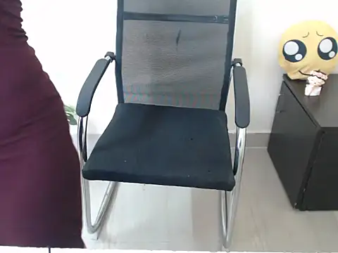 Snapshot of anika_bold chatting on September 10, 2025, 2:44 am anika bold online show from September 10, 2025, 2:44 am