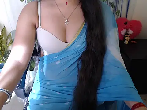 Snapshot of anika_bold chatting on October 13, 2025, 3:28 am anika bold online show from October 13, 2025, 3:28 am