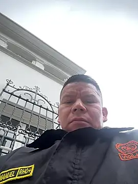 Manu0586 online show from July 4, 2026, 5:41 pm