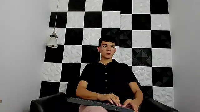 AndyFame1 online show from December 5, 2025, 6:59 pm