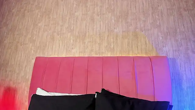 Kendra kobein online show from February 25, 2026, 8:07 pm