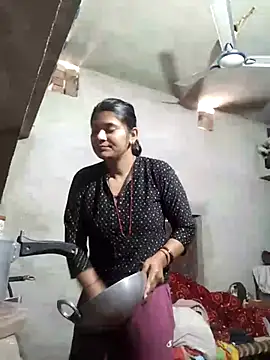 couple 71 online show from February 17, 2026, 7:27 am