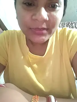 couple 71 online show from April 25, 2026, 6:05 pm