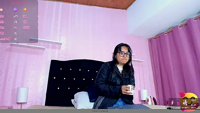 Snapshot of Azul_Moon chatting on October 1, 2025, 3:34 am Azul Moon online show from October 1, 2025, 3:34 am