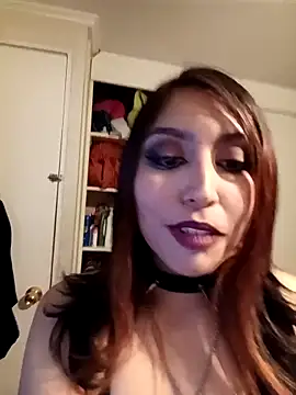 Snapshot of Caos_lily chatting on November 8, 2025, 11:36 pm Caos lily online show from November 8, 2025, 11:36 pm