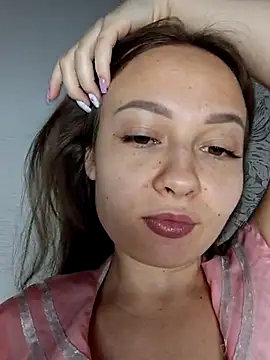 Snapshot of Olivia_OliV chatting on June 4, 2026, 1:11 am Olivia OliV online show from June 4, 2026, 1:11 am