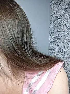 Snapshot of Olivia_OliV chatting on June 19, 2026, 12:59 am Olivia OliV online show from June 19, 2026, 12:59 am