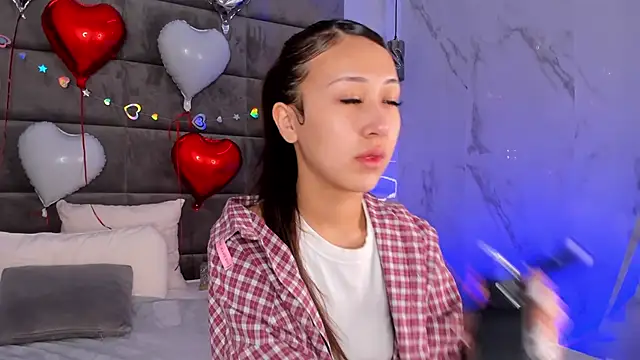 Nelly Kimm online show from February 21, 2026, 1:06 am