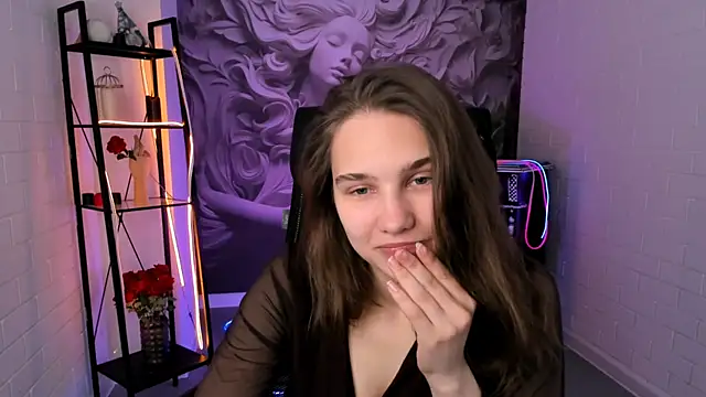 Snapshot of TessaMill chatting on September 17, 2025, 5:31 am TessaMill online show from September 17, 2025, 5:31 am