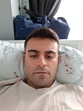 Snapshot of Obstacless chatting on January 8, 2026, 7:43 am Obstacless online show from January 8, 2026, 7:43 am