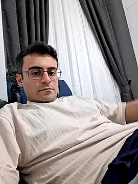 Obstacless online show from February 25, 2026, 8:18 pm