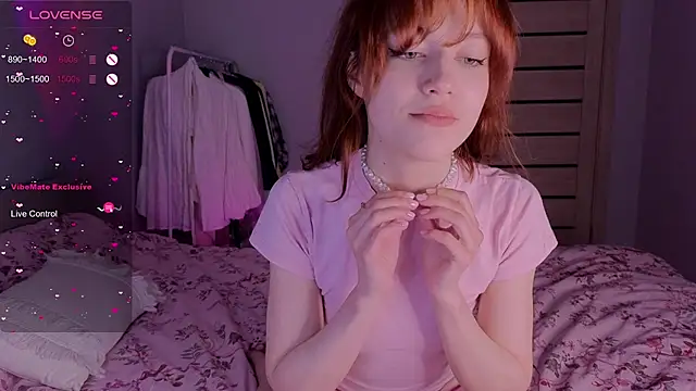  Elen Lilith  online show from May 5, 2026, 7:33 pm