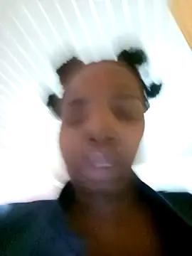 ShySexyBaddiexx online show from February 22, 2026, 2:24 am