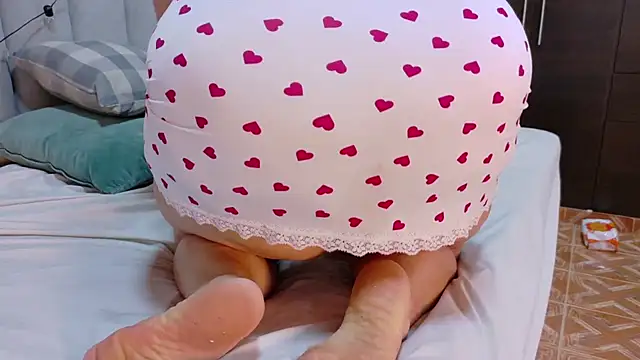 JenaCooper  online show from February 28, 2026, 12:39 pm