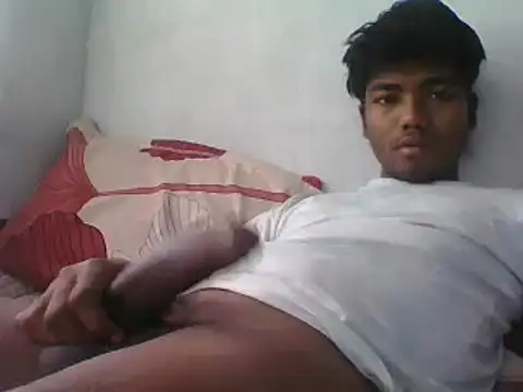 Snapshot of young_dickkk chatting on February 15, 2026, 5:37 am young dickkk online show from February 15, 2026, 5:37 am