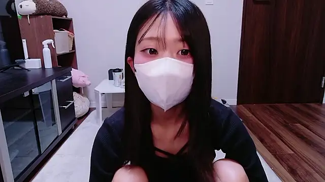 OSUSHI-CHAN online show from April 19, 2026, 6:43 pm