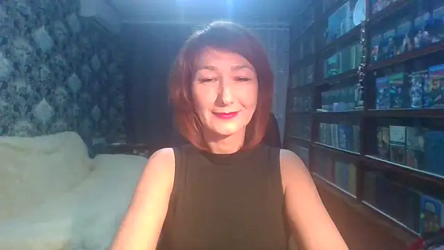 Snapshot of Pline1 chatting on February 14, 2026, 8:27 pm Pline1 online show from February 14, 2026, 8:27 pm