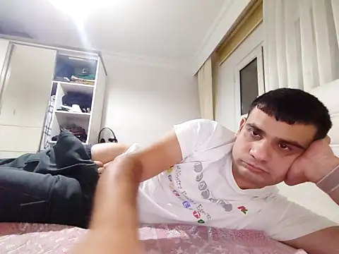 kocasosisli online show from October 7, 2025, 9:34 pm