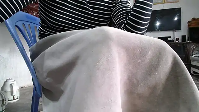 Elisa24 online show from November 22, 2025, 1:26 am