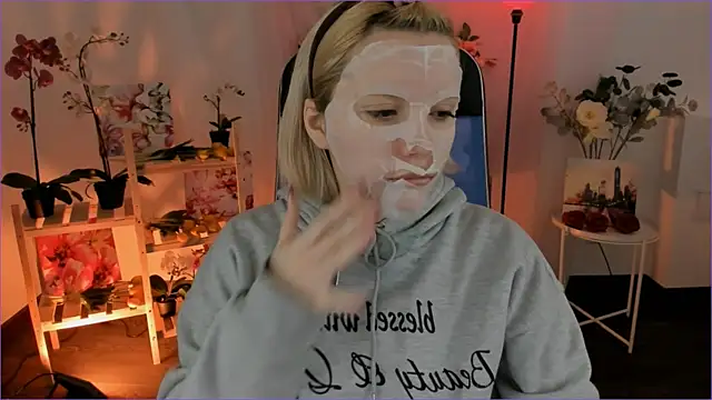 AuroraWrenfield online show from January 15, 2026, 4:50 am