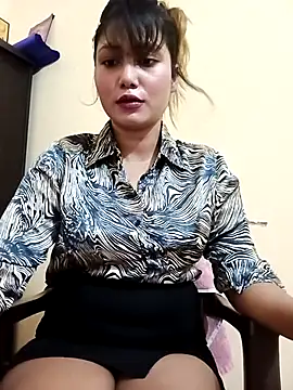 Snapshot of alexa_cam44 chatting on September 29, 2025, 8:02 pm alexa cam44 online show from September 29, 2025, 8:02 pm