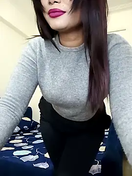 alexa cam44 online show from February 4, 2026, 7:31 pm