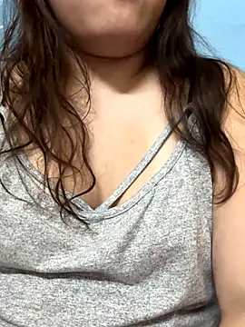 ariel 613 online show from September 28, 2025, 11:04 am