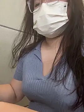 ariel 613 online show from October 3, 2025, 4:42 am