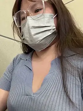 ariel 613 online show from October 8, 2025, 10:46 am