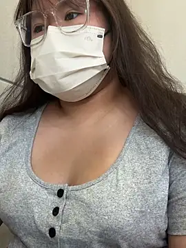 ariel 613 online show from November 1, 2025, 6:37 am