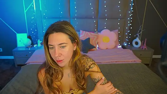 KateShanny online show from February 2, 2026, 6:56 am