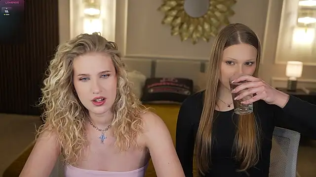 Scarlett Sweet054 online show from March 26, 2026, 3:50 pm