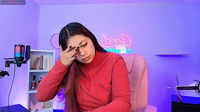 Aphriil   online show from October 11, 2025, 12:15 pm